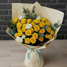 Букет цветов из:  Розы в Белом Яре Томской области