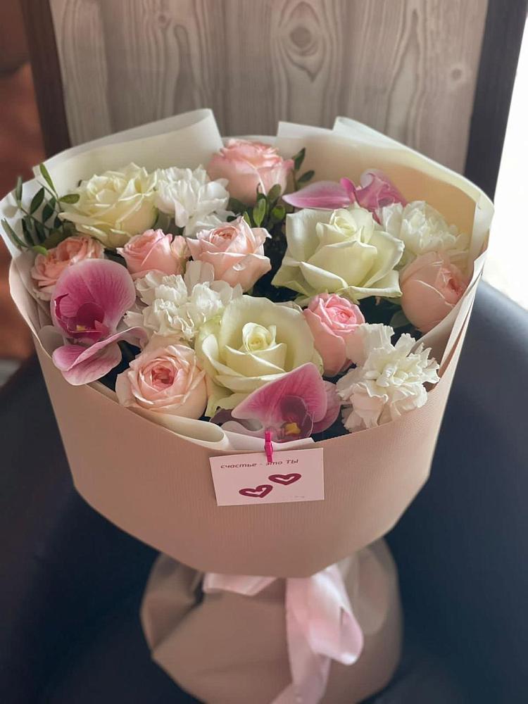 Букет цветов из: Орхидеи, Розы и Гвоздики в Белом Яре Томской области