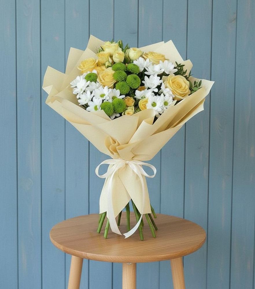 Букет цветов из: Хризантемы и Розы в Белом Яре Томской области