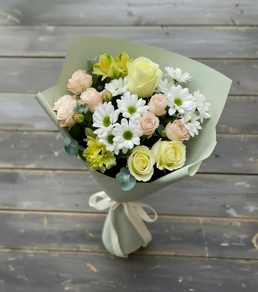 Букет цветов из: Альстромерии, Розы и Хризантемы в Белом Яре Томской области