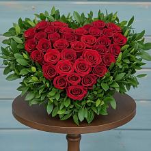 Цветочная композиция из Розы в виде сердца в Белом Яре Томской области