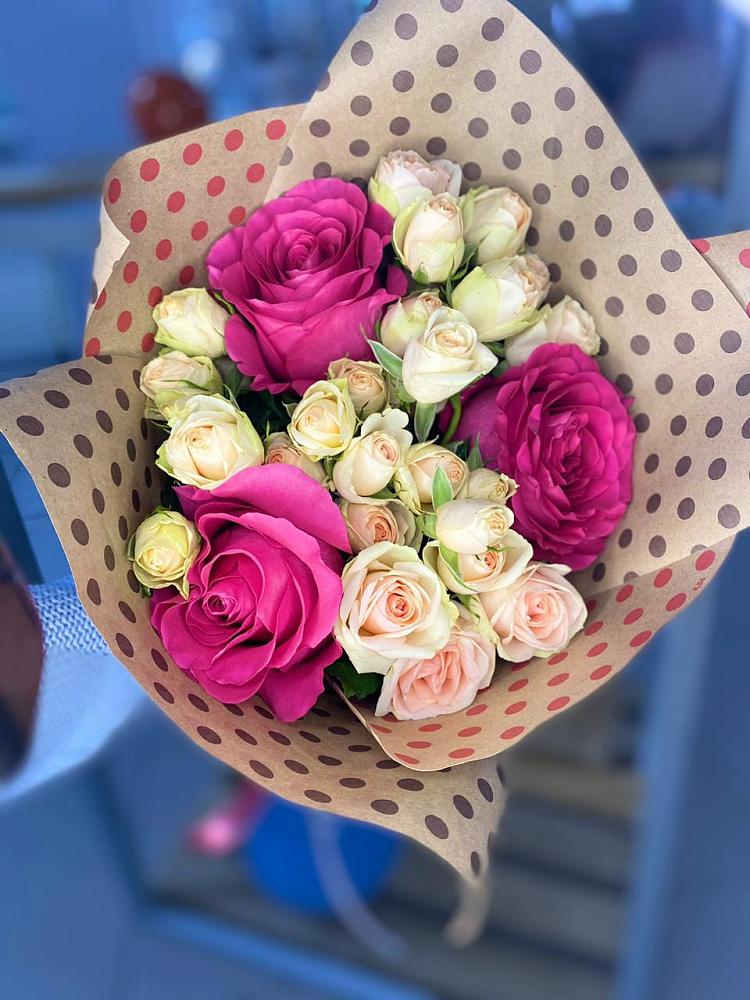 Букет цветов из: Розы в Белом Яре Томской области