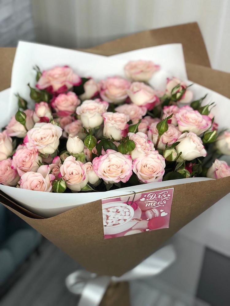 Букет цветов из: Розы в Белом Яре Томской области