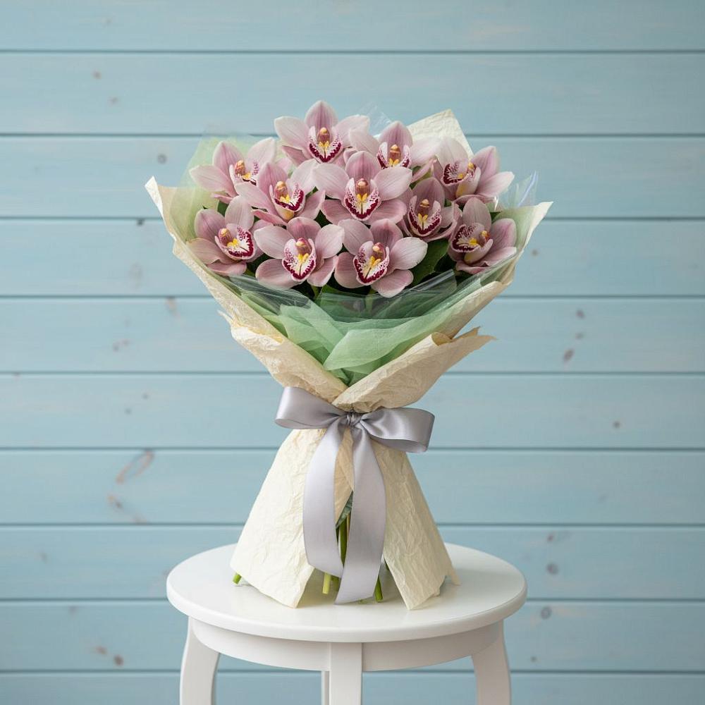 Букет цветов из: Орхидеи и Розы в Белом Яре Томской области