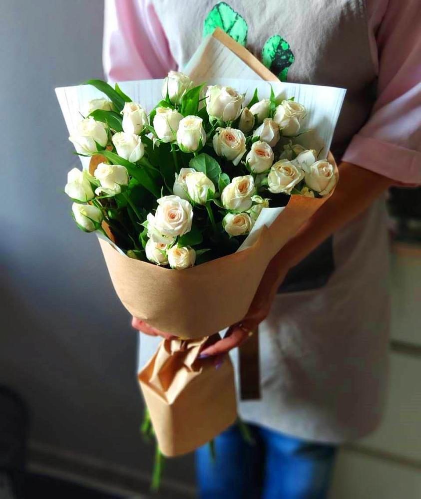 Букет цветов из: Розы в Белом Яре Томской области