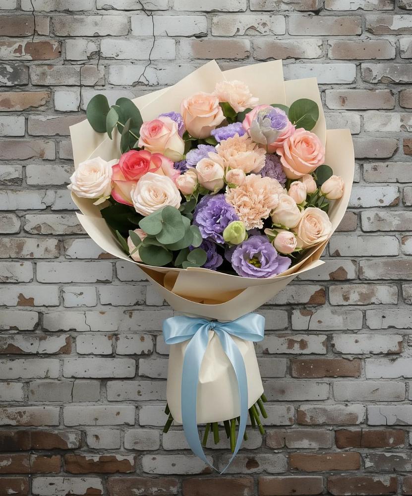 Букет цветов из: Розы, Лизиантусы и Гвоздики в Белом Яре Томской области