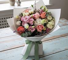 Букет цветов из:  Розы, Лизиантусы и Гвоздики в Белом Яре Томской области