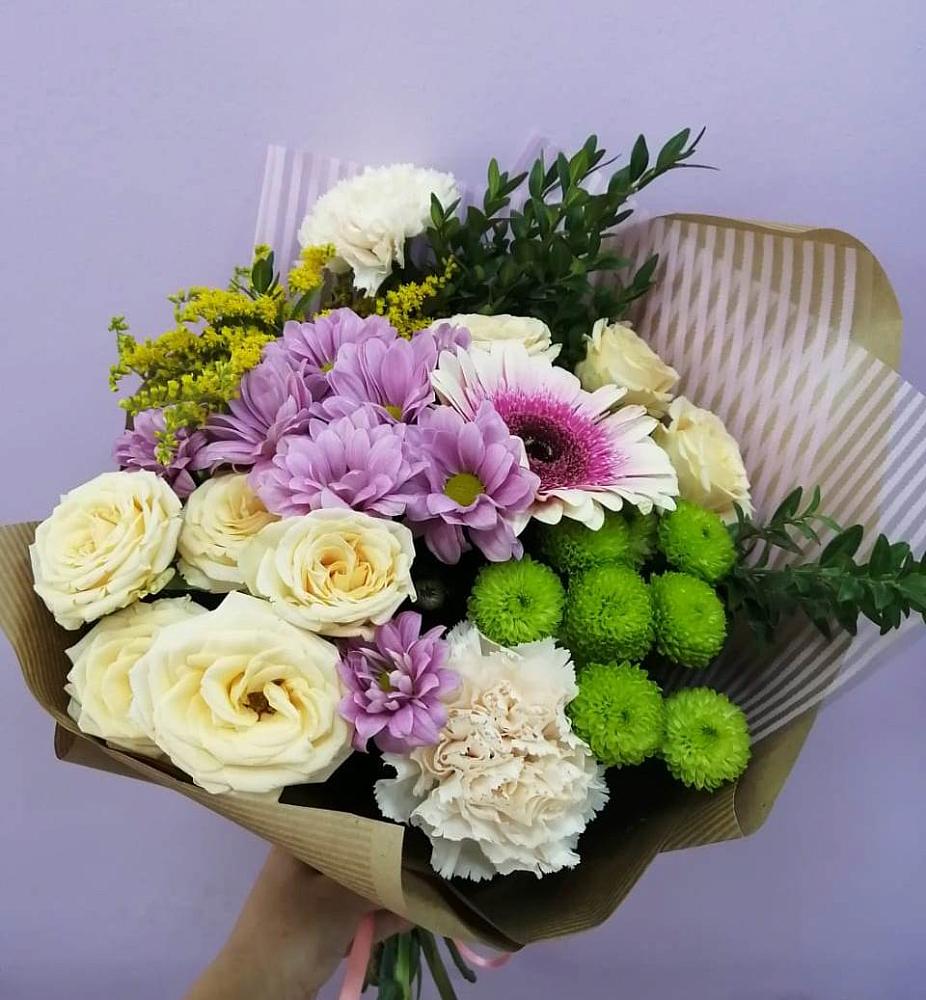 Букет цветов из: Хризантемы, Розы, Гвоздики и Герберы в Белом Яре Томской области