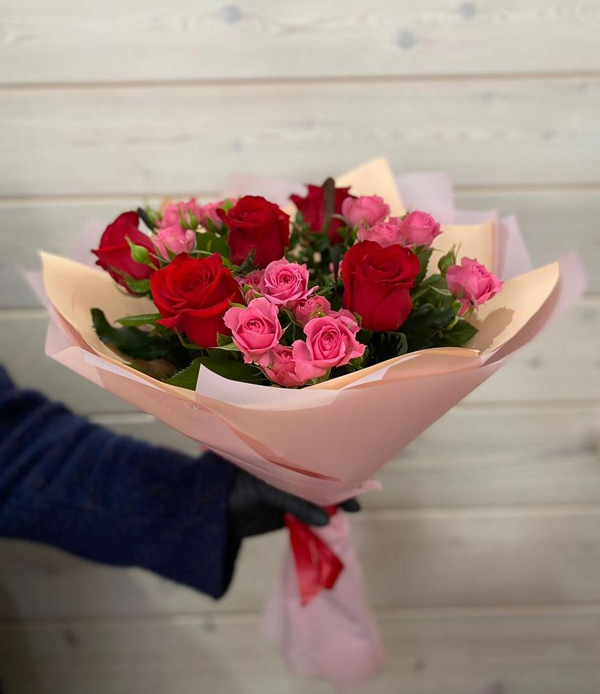 Букет цветов из: Розы в Белом Яре Томской области