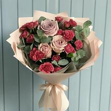 Букет цветов из:  Гвоздики и Розы в Белом Яре Томской области
