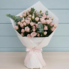 Букет цветов из:  Розы в Белом Яре Томской области