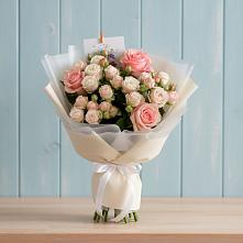 Букет цветов из:  Розы в Белом Яре Томской области