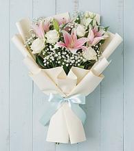 Букет цветов из:  Лилии в Белом Яре Томской области