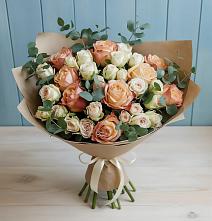 Букет цветов из:  Альстромерии и Розы в Белом Яре Томской области