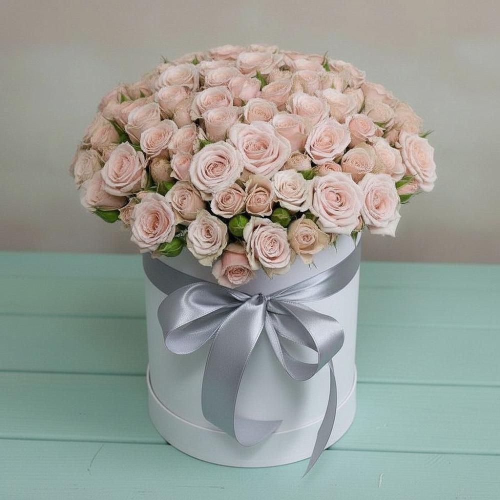 Цветочная композиция из Розы в шляпной коробке в Белом Яре Томской области